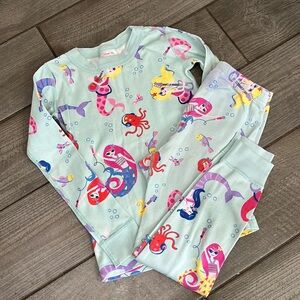 HA Mermaid 🧜🏻‍♀️ pjs size 5